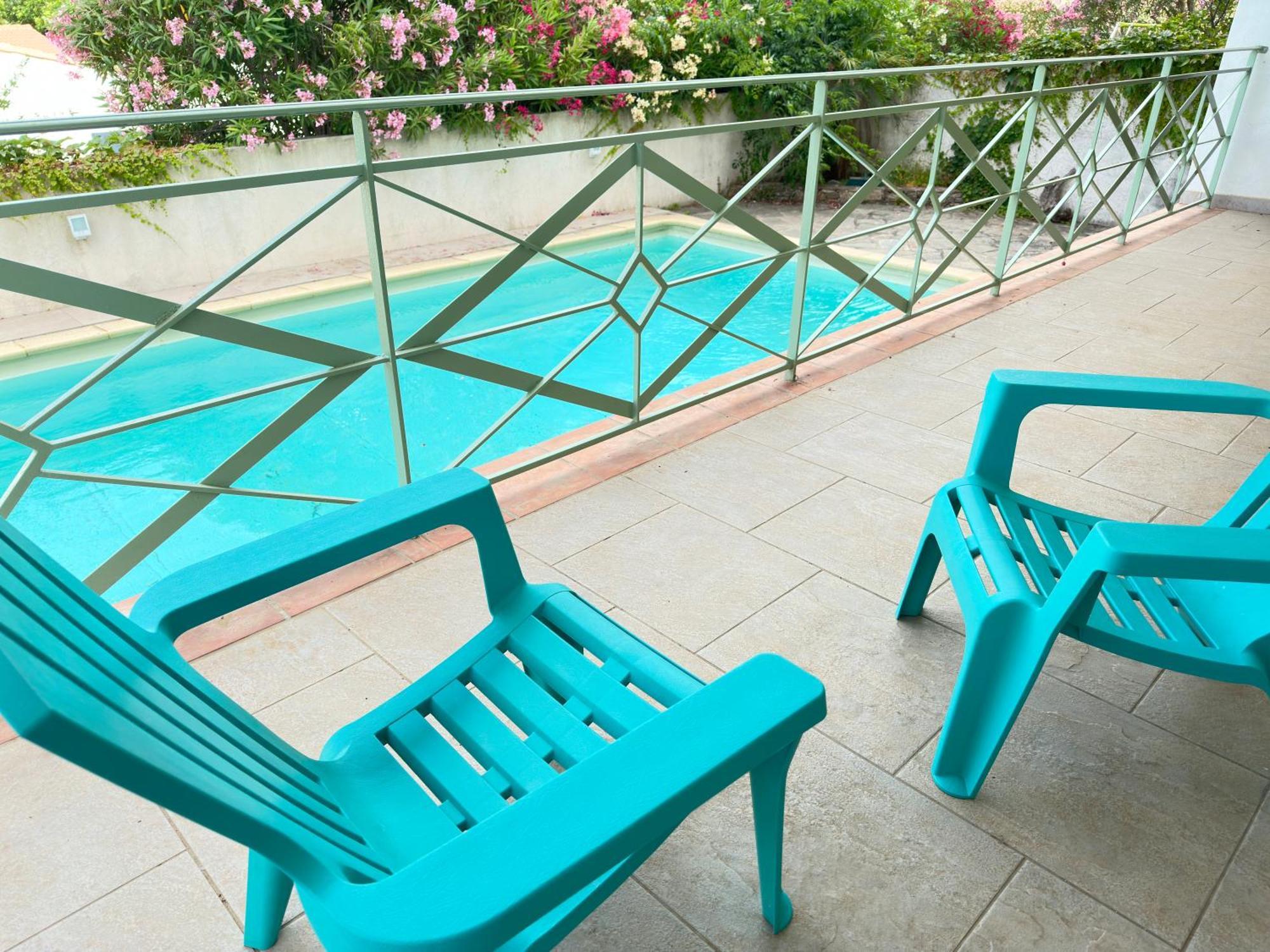 Entier Avec Piscine Biguglia (Corsica)